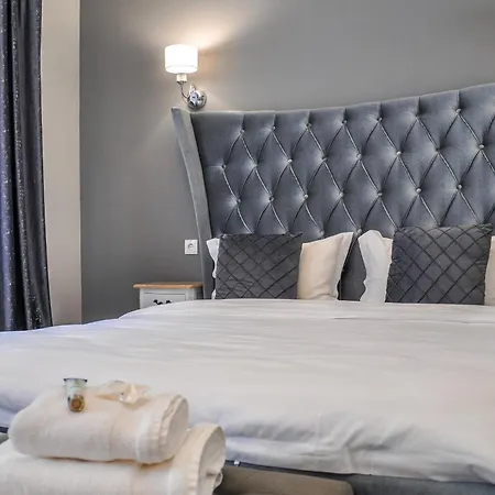 Dallure House Boutique Apart Otel Braşov